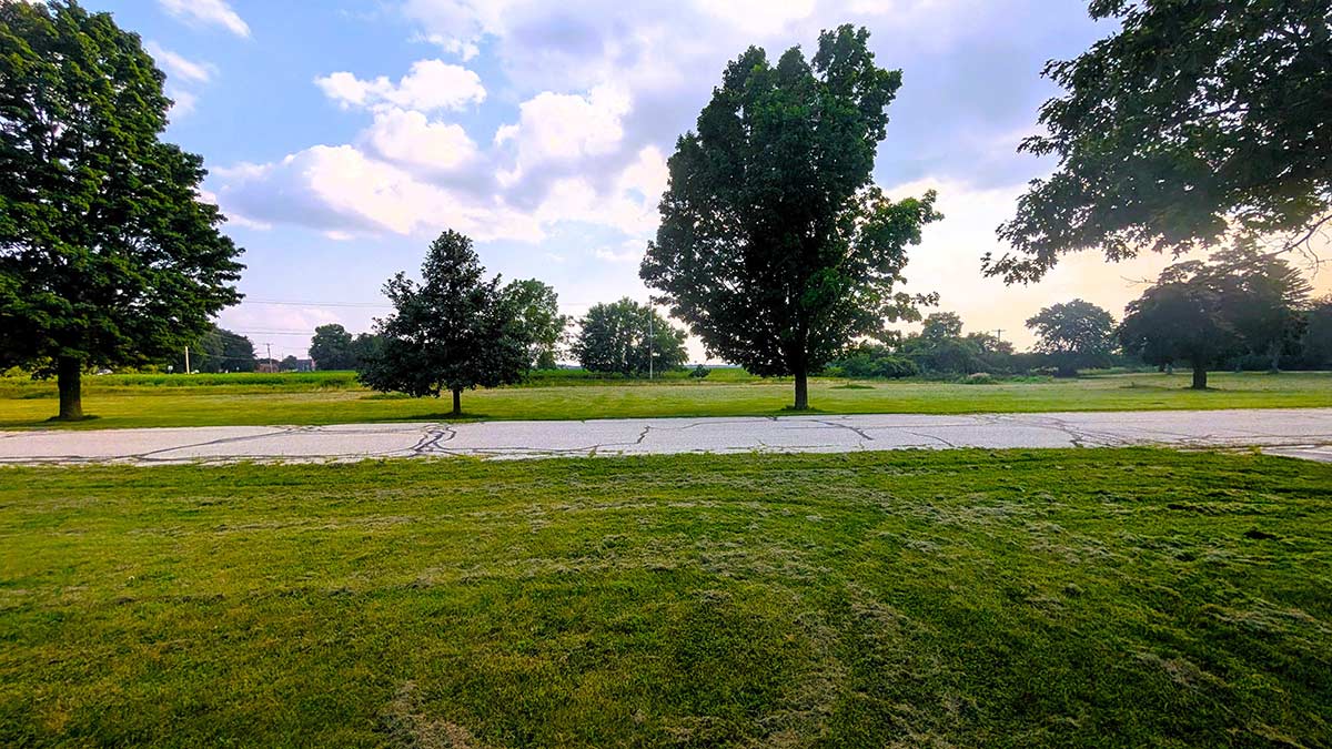 Image of residential lot 2 at Three Oaks Reserve.